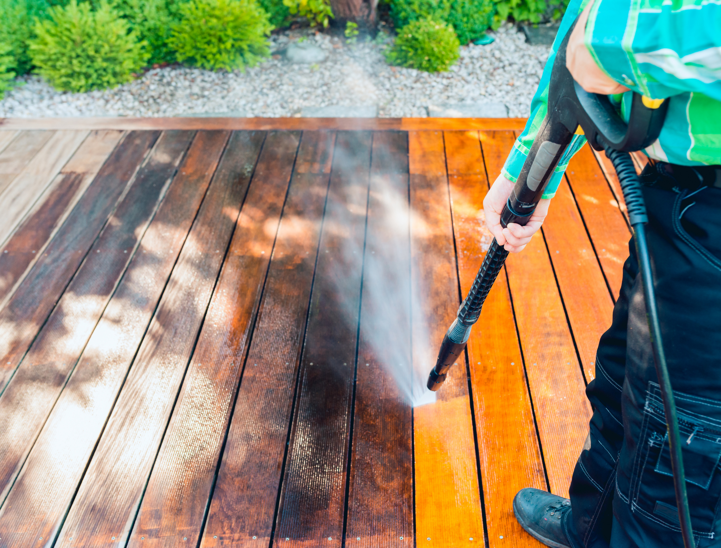 deck pressure washing